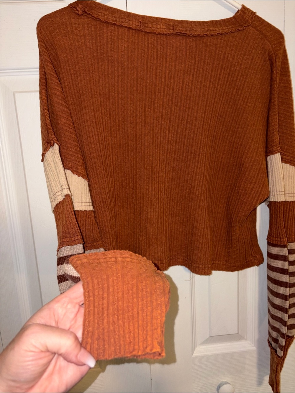 Buckle Rust Ribbed Crop Top Striped Sleeve Boho Women’s Medium - Picture 6 of 6